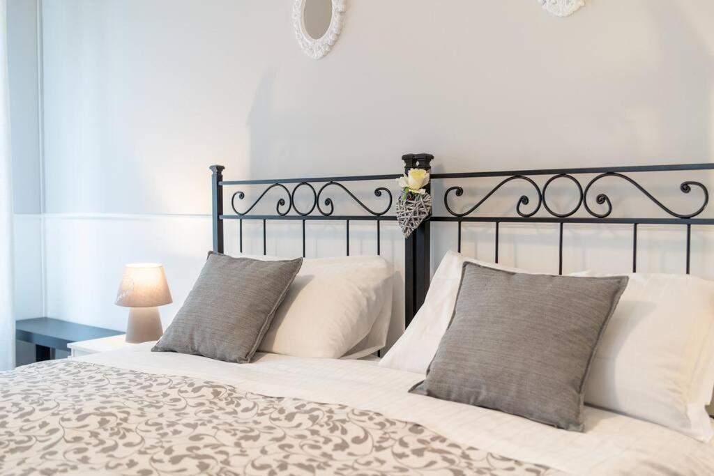Terrazze Italiane City Center - White Apartment Vérone Extérieur photo